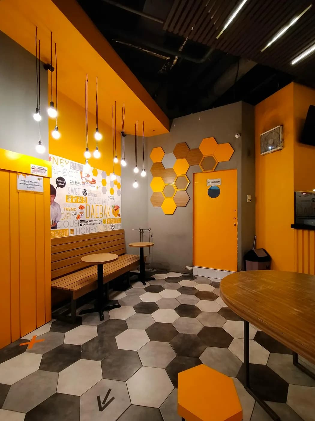 Cafe